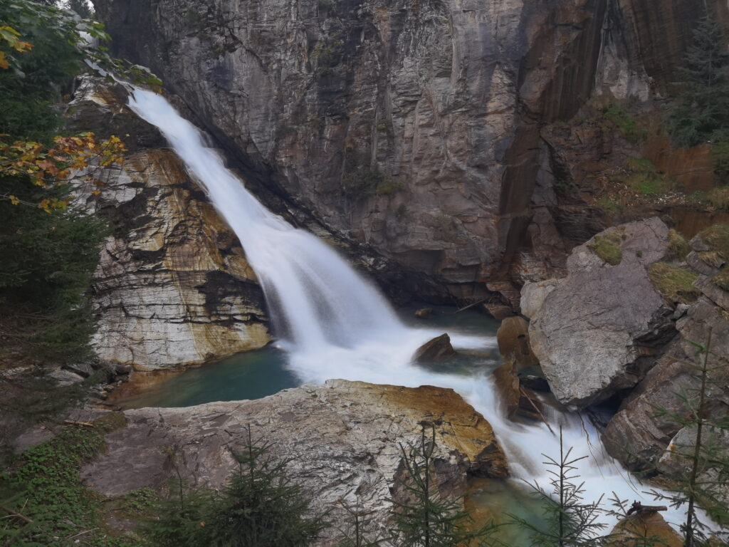 Gasteiner Wasserfall Österreich - wilder Wasserfall mitten im Ort
